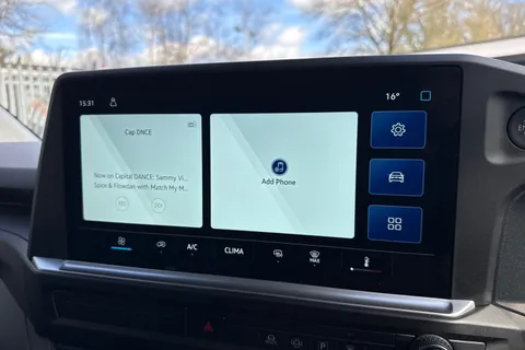 PK25VUH Volkswagen Transporter 2.0 TDI 150 Commerce Van Auto Thumbnail #16