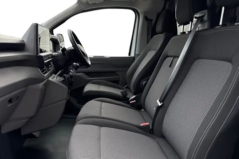 PN75NDD Volkswagen Transporter 2.0 TDI 110 Commerce Pro Van Thumbnail #15