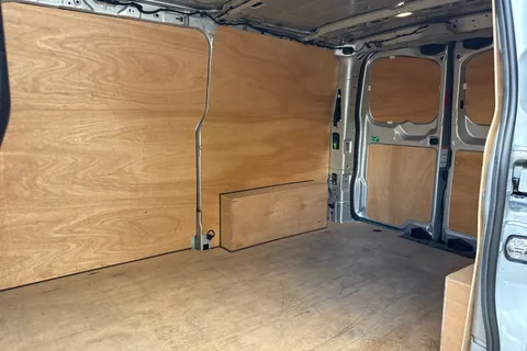 PK25VUH Volkswagen Transporter 2.0 TDI 150 Commerce Van Auto Thumbnail #18