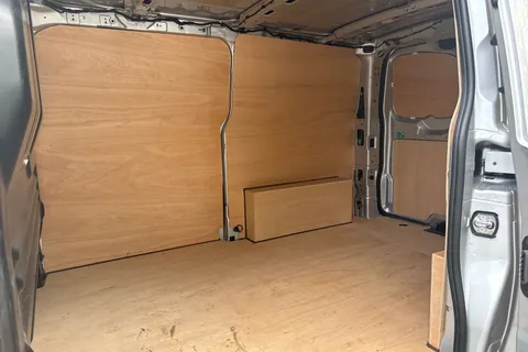 PN75NDD Volkswagen Transporter 2.0 TDI 110 Commerce Pro Van Thumbnail #18