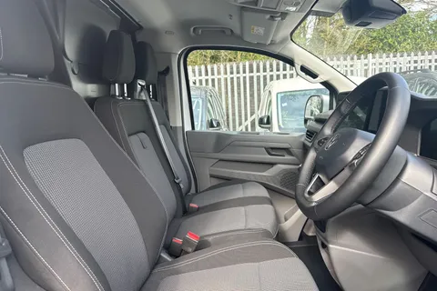 PN75NDD Volkswagen Transporter 2.0 TDI 110 Commerce Pro Van Thumbnail #23
