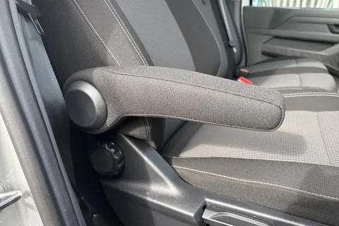 PN75NDD Volkswagen Transporter 2.0 TDI 110 Commerce Pro Van Thumbnail #25