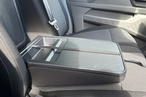 PK25VUH Volkswagen Transporter 2.0 TDI 150 Commerce Van Auto Thumbnail #26