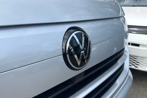 PN75NDD Volkswagen Transporter 2.0 TDI 110 Commerce Pro Van Thumbnail #26