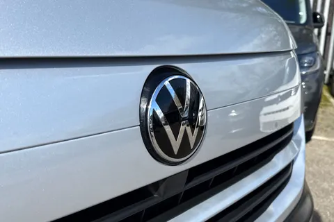 PK25VUH Volkswagen Transporter 2.0 TDI 150 Commerce Van Auto Thumbnail #27