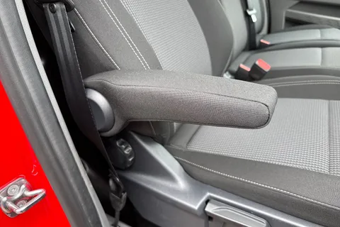 PK26UEB Volkswagen Campervan 2.0 TDI 150 Commerce Pro Van 4MOTION Auto Thumbnail #25