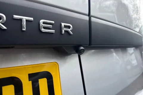 PN75NDD Volkswagen Transporter 2.0 TDI 110 Commerce Pro Van Thumbnail #30