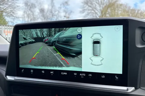 PN75NDD Volkswagen Transporter 2.0 TDI 110 Commerce Pro Van Thumbnail #47