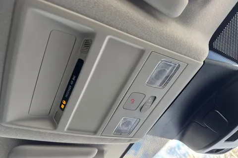 PK25VUH Volkswagen Transporter 2.0 TDI 150 Commerce Van Auto Thumbnail #48