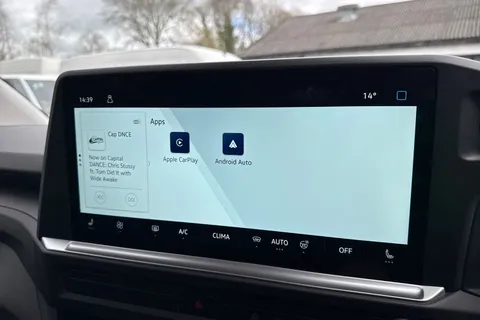 PK26UAE Volkswagen Campervan 2.0 TDI 150 Commerce Pro Kombi Van 4MOTION Auto Thumbnail #50