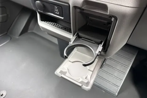 PK26UEB Volkswagen Campervan 2.0 TDI 150 Commerce Pro Van 4MOTION Auto Thumbnail #49