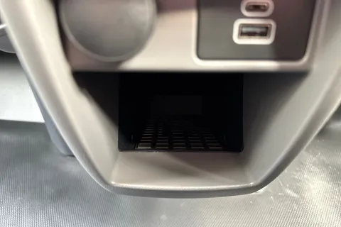 PN75NDD Volkswagen Transporter 2.0 TDI 110 Commerce Pro Van Thumbnail #52