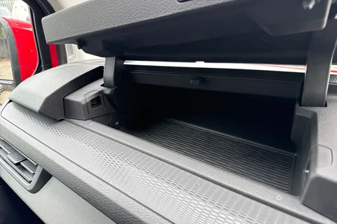 PK26UEB Volkswagen Campervan 2.0 TDI 150 Commerce Pro Van 4MOTION Auto Thumbnail #53