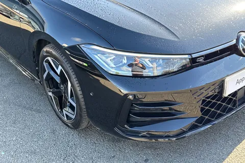 DE75TWD Volkswagen Passat 1.5 eTSI R-Line 5dr DSG Thumbnail #9