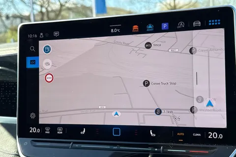 DE75TWD Volkswagen Passat 1.5 eTSI R-Line 5dr DSG Thumbnail #17