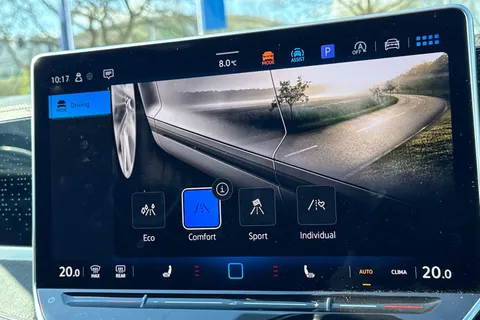 DE75TWD Volkswagen Passat 1.5 eTSI R-Line 5dr DSG Thumbnail #30