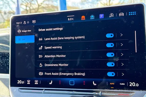 DE75TWD Volkswagen Passat 1.5 eTSI R-Line 5dr DSG Thumbnail #31