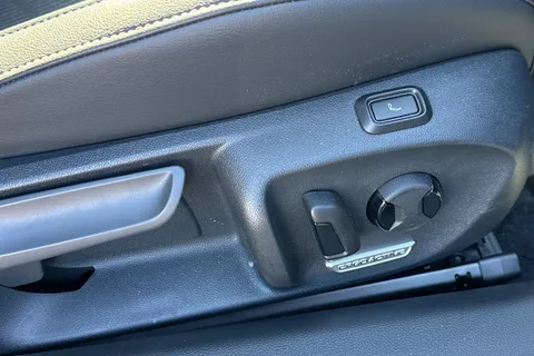 DE75TWD Volkswagen Passat 1.5 eTSI R-Line 5dr DSG Thumbnail #38