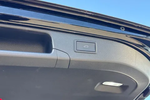 DE75TWD Volkswagen Passat 1.5 eTSI R-Line 5dr DSG Thumbnail #44