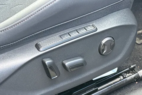 KW25MGZ CUPRA Terramar 1.5 eTSI V2 DSG Euro 6 (s/s) 5dr Thumbnail #32