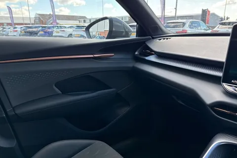 KW25MGZ CUPRA Terramar 1.5 eTSI V2 DSG Euro 6 (s/s) 5dr Thumbnail #46