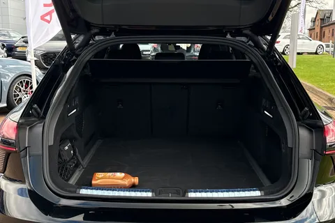  Audi A6 Avant 2.0 TDI Edition 1 S Tronic quattro Euro 6 (s/s) 5dr Thumbnail #7