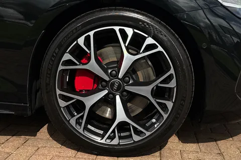  Audi A6 Avant 2.0 TDI Edition 1 S Tronic quattro Euro 6 (s/s) 5dr Thumbnail #11