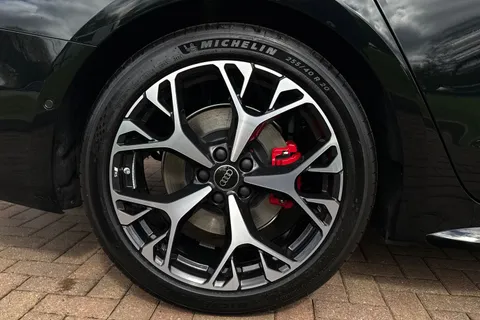  Audi A6 Avant 2.0 TDI Edition 1 S Tronic quattro Euro 6 (s/s) 5dr Thumbnail #12