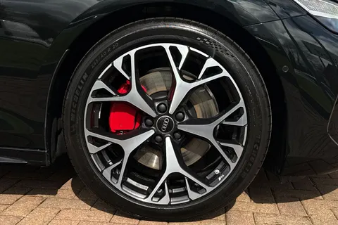  Audi A6 Avant 2.0 TDI Edition 1 S Tronic quattro Euro 6 (s/s) 5dr Thumbnail #13