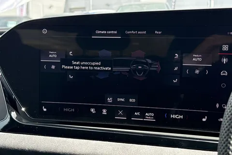  Audi A6 Avant 2.0 TDI Edition 1 S Tronic quattro Euro 6 (s/s) 5dr Thumbnail #22