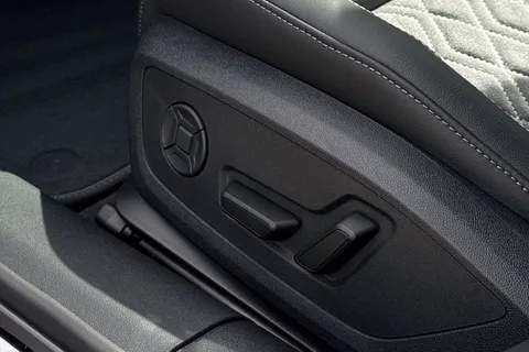  Audi A6 Avant 2.0 TDI Edition 1 S Tronic quattro Euro 6 (s/s) 5dr Thumbnail #33