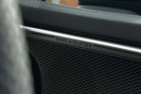  Audi A6 Avant 2.0 TDI Edition 1 S Tronic quattro Euro 6 (s/s) 5dr Thumbnail #41