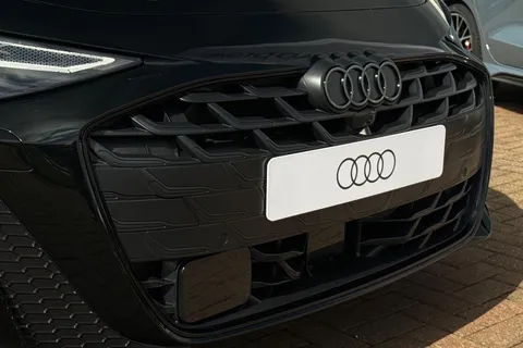  Audi A6 Avant 2.0 TDI Edition 1 S Tronic quattro Euro 6 (s/s) 5dr Thumbnail #56