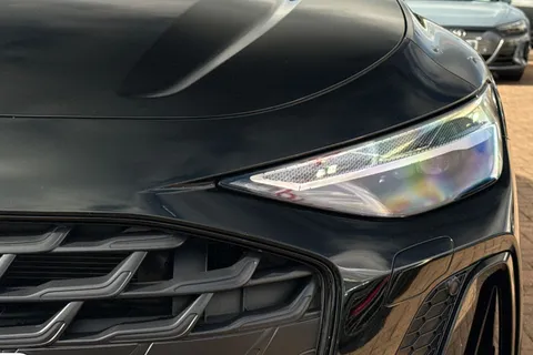  Audi A6 Avant 2.0 TDI Edition 1 S Tronic quattro Euro 6 (s/s) 5dr Thumbnail #57