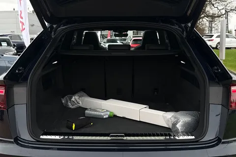  Audi SQ8 4.0 TFSI V8 Black Edition Tiptronic quattro Euro 6 (s/s) 5dr Thumbnail #7