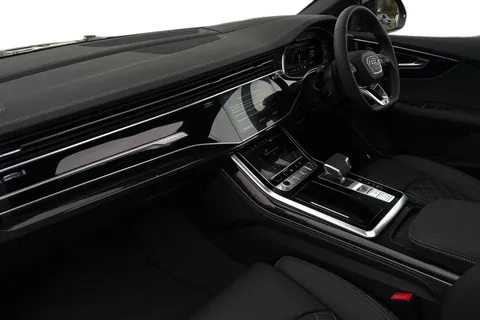  Audi SQ8 4.0 TFSI V8 Black Edition Tiptronic quattro Euro 6 (s/s) 5dr Thumbnail #15