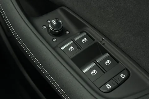  Audi SQ8 4.0 TFSI V8 Black Edition Tiptronic quattro Euro 6 (s/s) 5dr Thumbnail #40