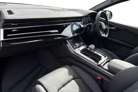  Audi Q8 3.0 TDI V6 Black Edition Tiptronic quattro Euro 6 (s/s) 5dr Thumbnail #15