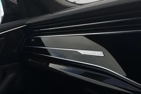  Audi Q8 3.0 TDI V6 Black Edition Tiptronic quattro Euro 6 (s/s) 5dr Thumbnail #35