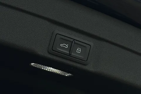  Audi A5 2.0 TDI Edition 1 Saloon S Tronic Euro 6 (s/s) 5dr Thumbnail #27