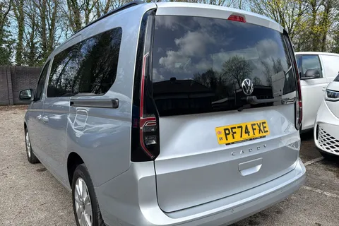 PF74FXE Volkswagen Caddy Maxi 2.0 TDI Life 5dr Thumbnail #7