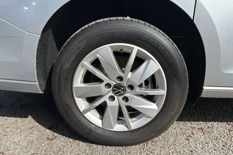 PF74FXE Volkswagen Caddy Maxi 2.0 TDI Life 5dr Thumbnail #10