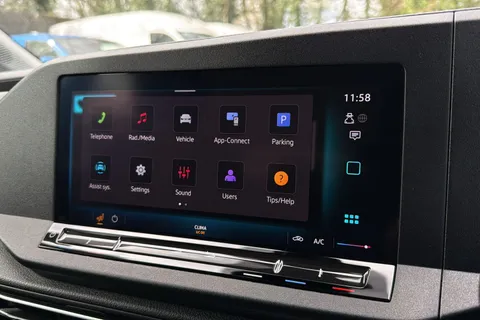 PF74FXE Volkswagen Caddy Maxi 2.0 TDI Life 5dr Thumbnail #16