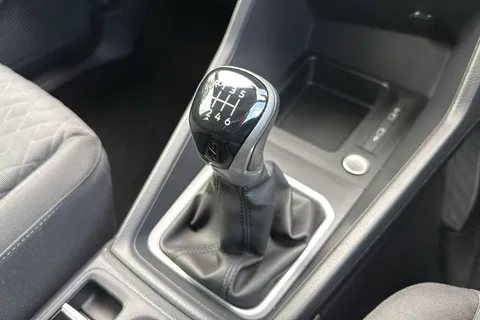 PF74FXE Volkswagen Caddy Maxi 2.0 TDI Life 5dr Thumbnail #22