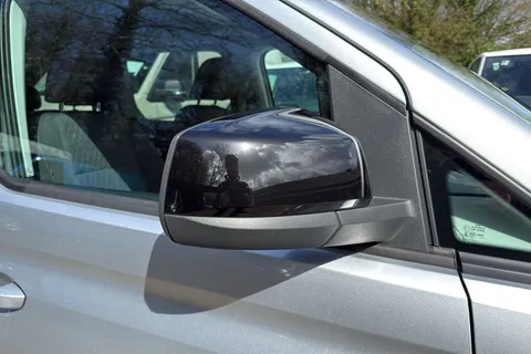 PF74FXE Volkswagen Caddy Maxi 2.0 TDI Life 5dr Thumbnail #26