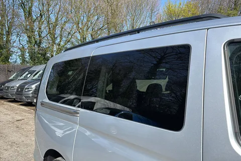 PF74FXE Volkswagen Caddy Maxi 2.0 TDI Life 5dr Thumbnail #27