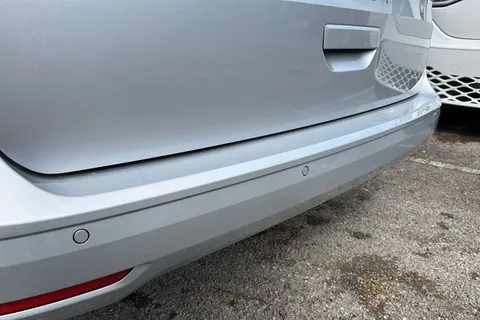 PF74FXE Volkswagen Caddy Maxi 2.0 TDI Life 5dr Thumbnail #30