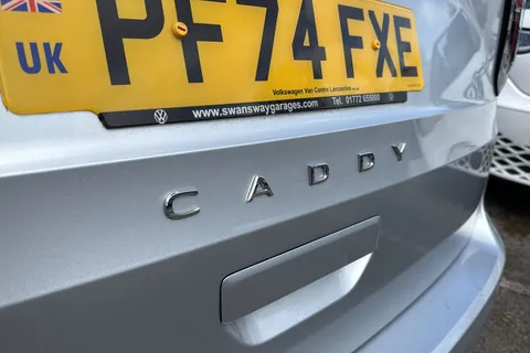 PF74FXE Volkswagen Caddy Maxi 2.0 TDI Life 5dr Thumbnail #32