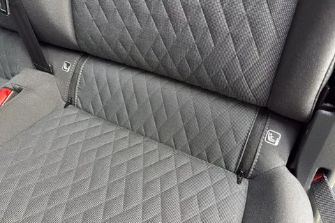 PF74FXE Volkswagen Caddy Maxi 2.0 TDI Life 5dr Thumbnail #33