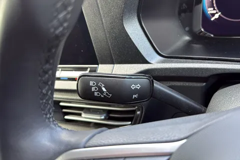 PF74FXE Volkswagen Caddy Maxi 2.0 TDI Life 5dr Thumbnail #41